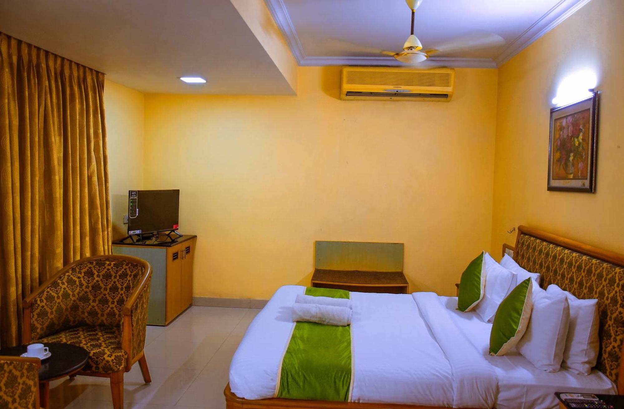 Naksha Tree Hotels - Mogappair Chennai Dış mekan fotoğraf