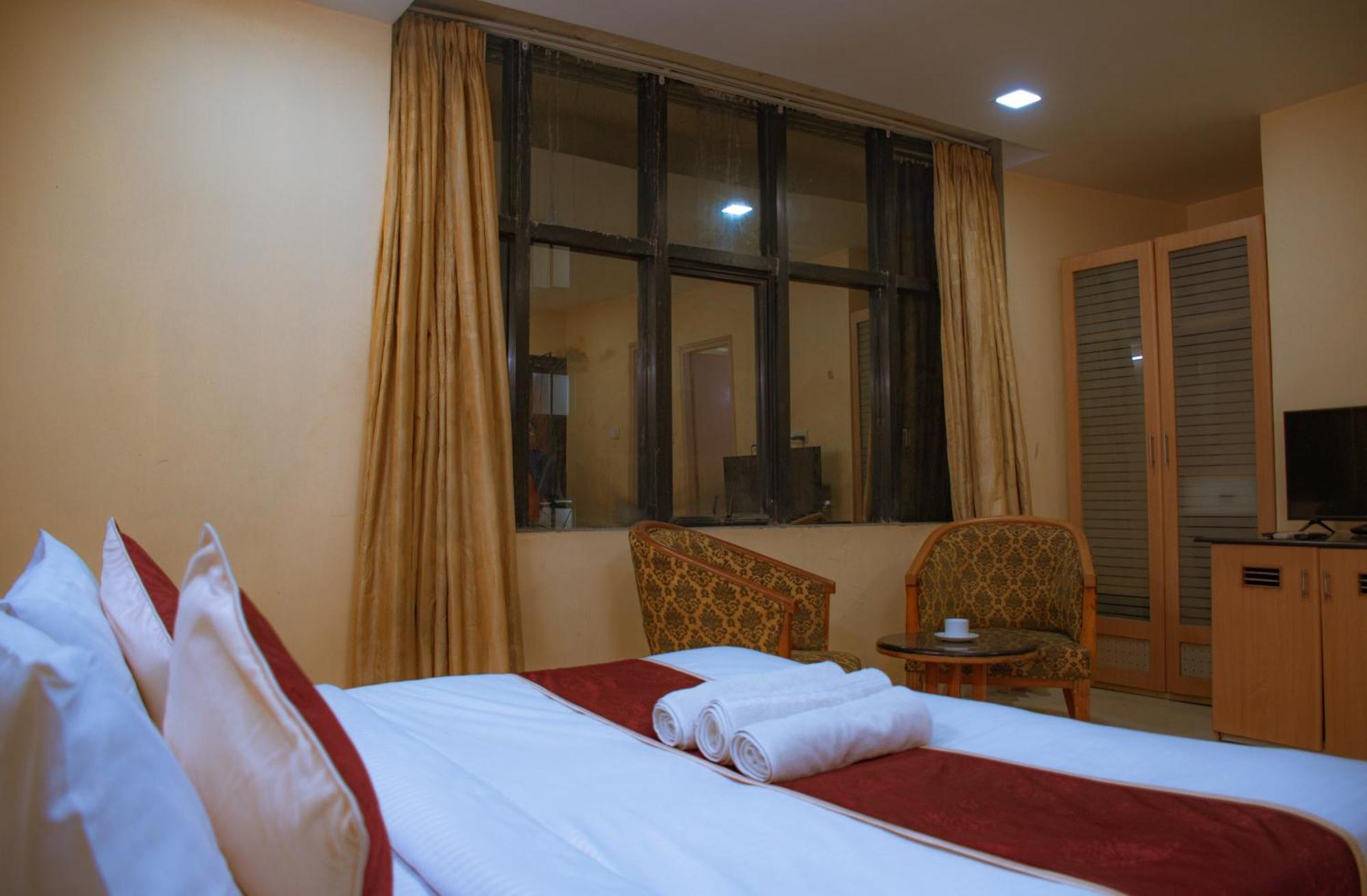 Naksha Tree Hotels - Mogappair Chennai Dış mekan fotoğraf