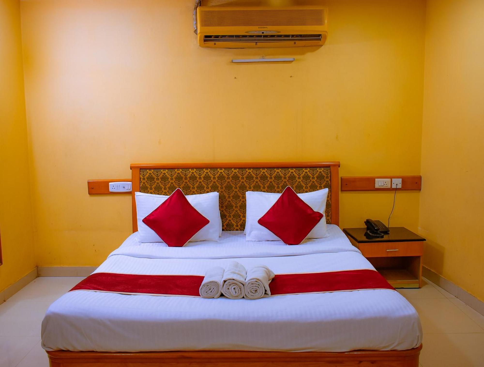 Naksha Tree Hotels - Mogappair Chennai Dış mekan fotoğraf