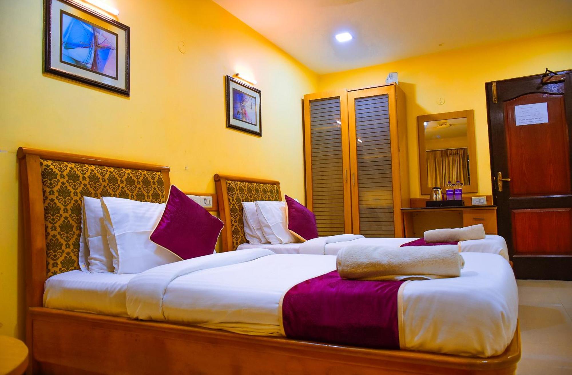 Naksha Tree Hotels - Mogappair Chennai Dış mekan fotoğraf
